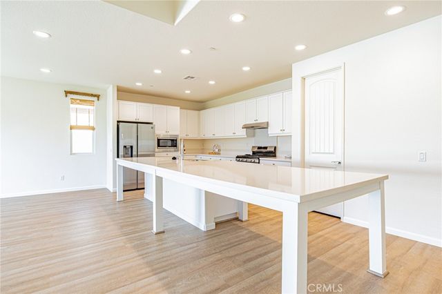 1562 Mckimball, Perris, CA 92570