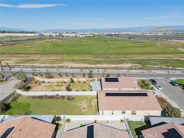 1562 Mckimball, Perris, CA 92570