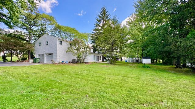 9 Highpoint Drive, Edison, NJ 08820