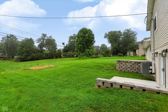 620 N Staats Drive, Bloomington, IN 47408
