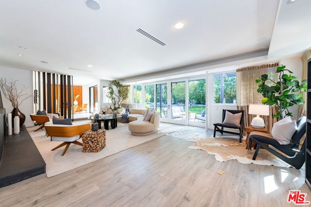 4620 Rubio Avenue, Encino, CA 91436