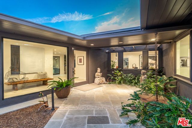 4620 Rubio Avenue, Encino, CA 91436