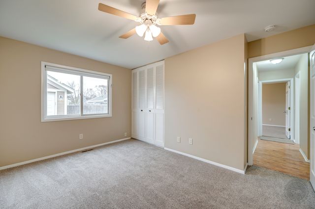 46 Ingleshire Road, Montgomery, IL 60538