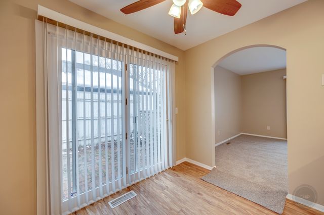 46 Ingleshire Road, Montgomery, IL 60538