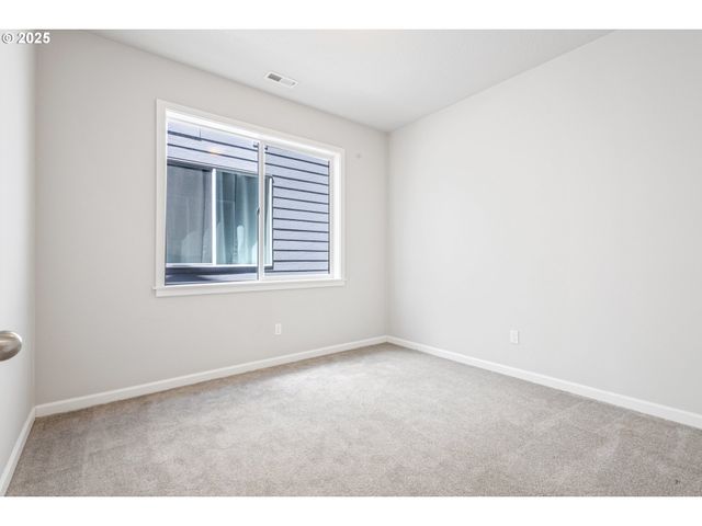 18600 Sw BLUEBIRD Ln, Beaverton, OR 97003