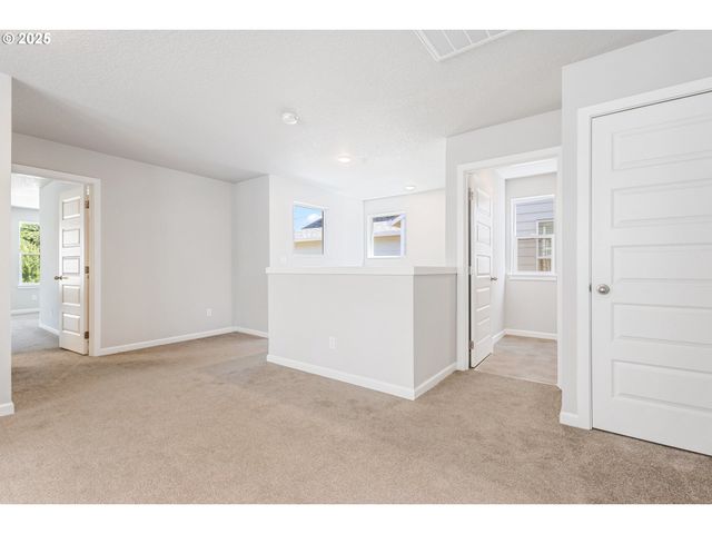 18600 Sw BLUEBIRD Ln, Beaverton, OR 97003