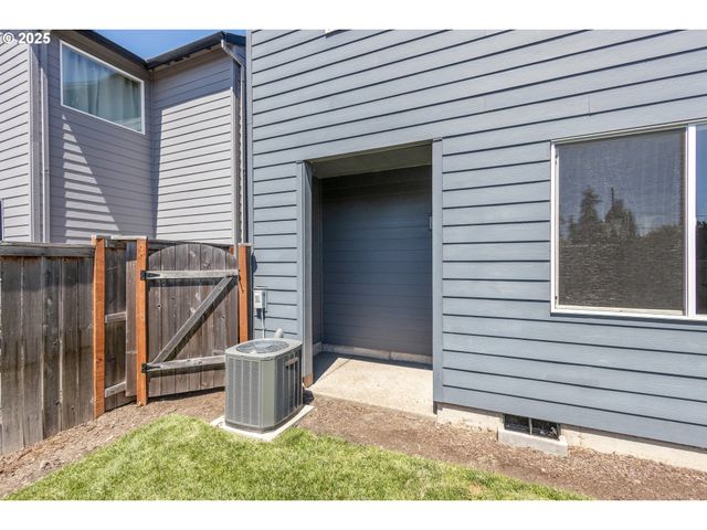 18600 Sw BLUEBIRD Ln, Beaverton, OR 97003