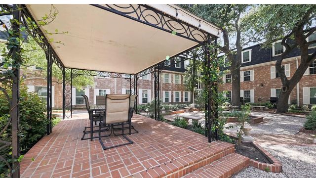 361 N Post Oak Lane 341, Houston, TX 77024