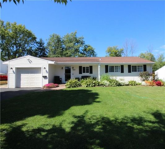 440 El Mar Drive, Greece, NY 14616