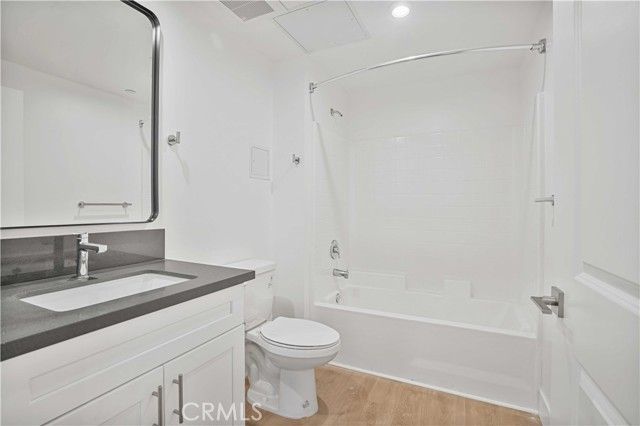 8750 Sepulveda Boulevard 411, North Hills (los Angeles), CA 91343