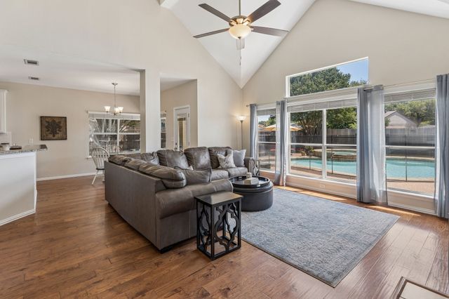 5787 Fawn Court, Haltom City, TX 76137