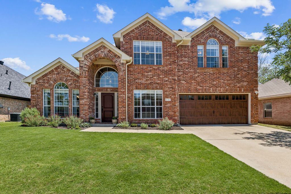 5787 Fawn Court, Haltom City, TX 76137