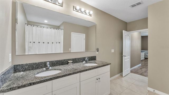 198 ST THOMAS DRIVE, Mulberry, FL 33860