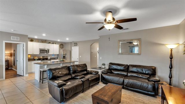 198 ST THOMAS DRIVE, Mulberry, FL 33860