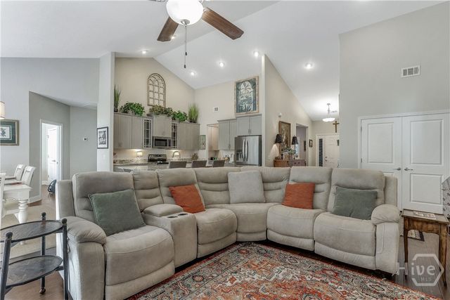 2202 Woodside Crossing, Savannah, GA 31405