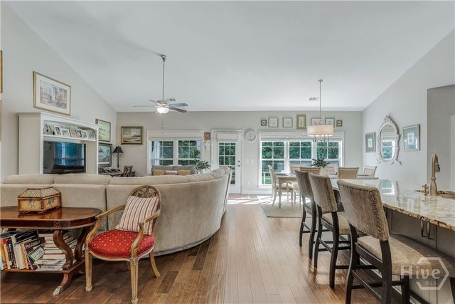 2202 Woodside Crossing, Savannah, GA 31405