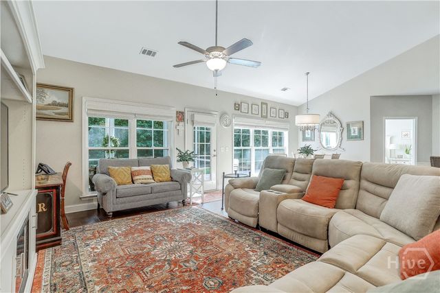2202 Woodside Crossing, Savannah, GA 31405