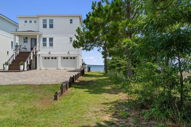 Lot 12 Stanford Drive, Gulf Breeze, FL 32563
