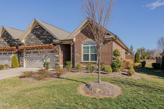 194 Dunvegan Lane, Burlington, NC 27215