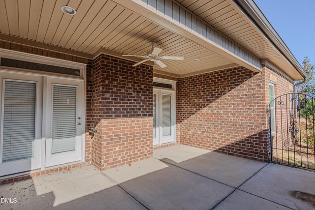 194 Dunvegan Lane, Burlington, NC 27215