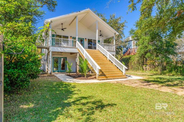 16020 Keeney Drive, Fairhope, AL 36532