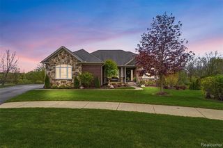 660 Willow Lake Court, Oxford, MI 48371