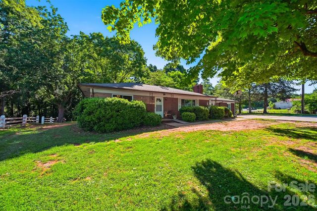 2089 Connelly Springs Road, Lenoir, NC 28645