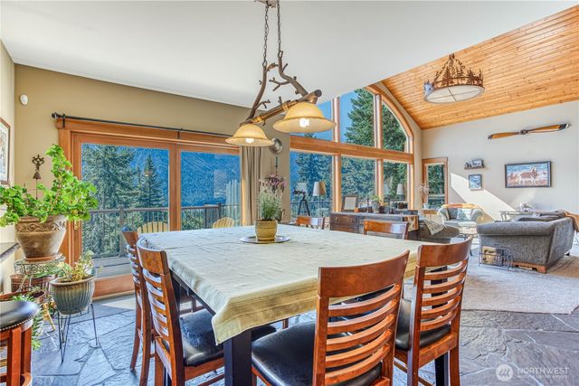 145 Lava Lane, Ronald, WA 98940