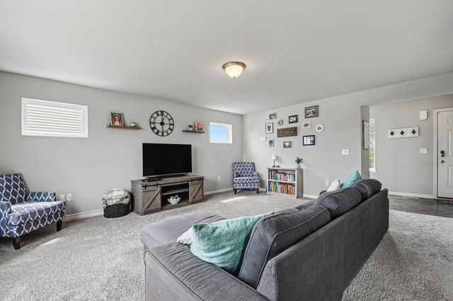 2693 Plover Drive SE, Kentwood, MI 49508