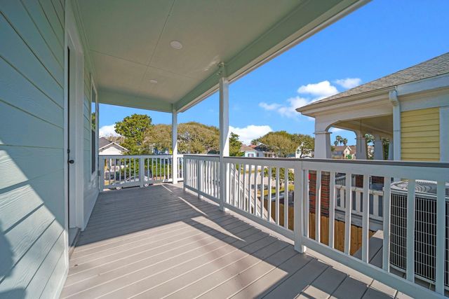 2202 31st Street, Galveston, TX 77550