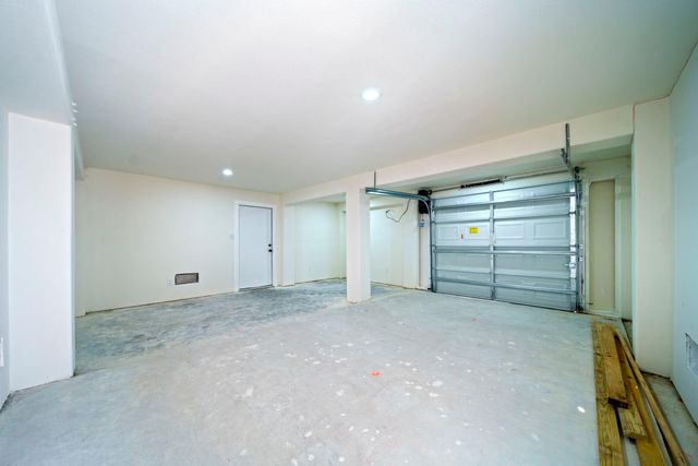 2202 31st Street, Galveston, TX 77550