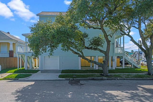 2202 31st Street, Galveston, TX 77550