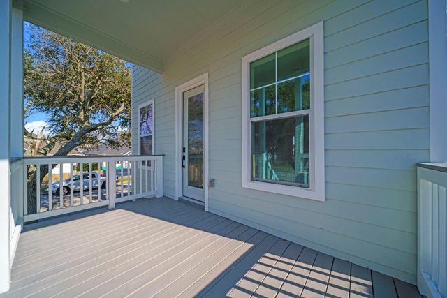 2202 31st Street, Galveston, TX 77550