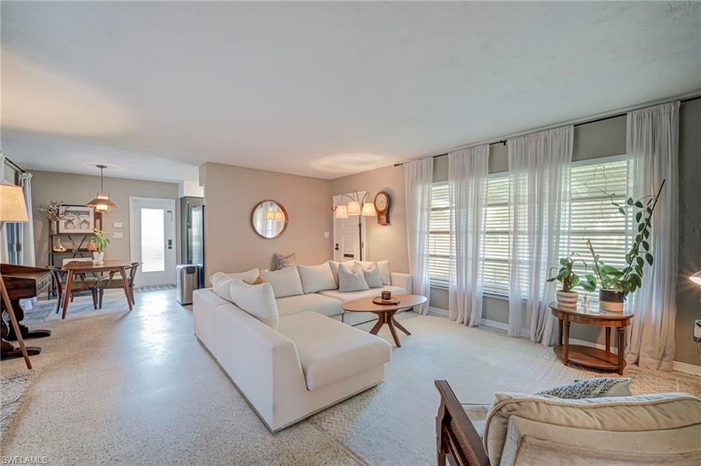 5521 Seville RD, FORT MYERS, FL 33919 — exterior