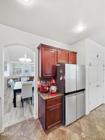 1649 ROCK DOVE Lane, El Paso, TX 79911