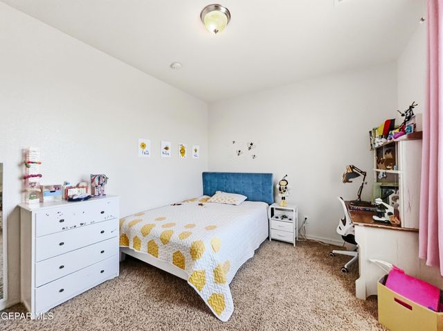 1649 ROCK DOVE Lane, El Paso, TX 79911