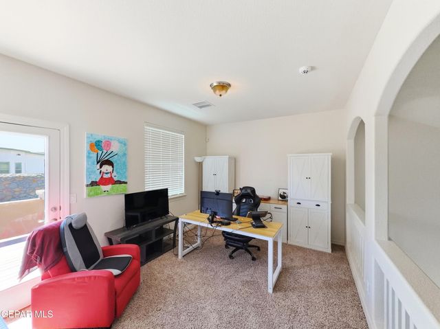 1649 ROCK DOVE Lane, El Paso, TX 79911