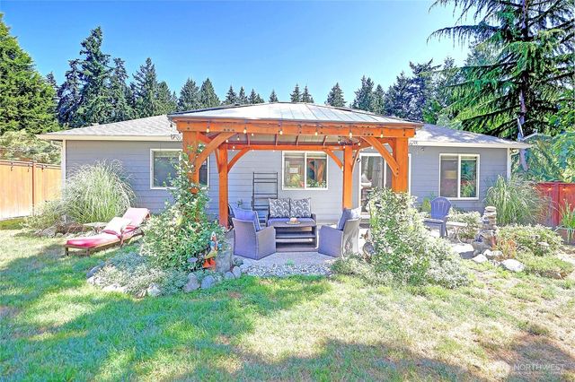 3020 Sauk Drive, Camano Island, WA 98282