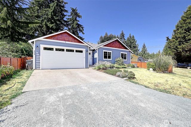 3020 Sauk Drive, Camano Island, WA 98282