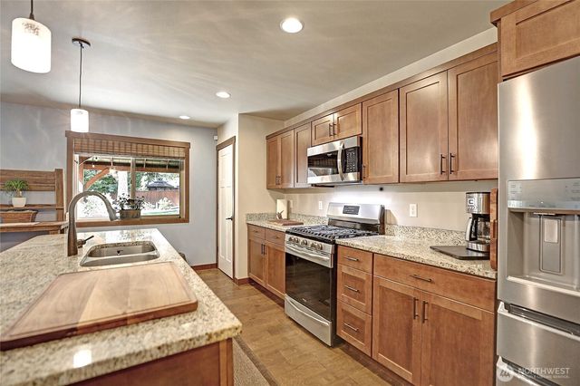 3020 Sauk Drive, Camano Island, WA 98282