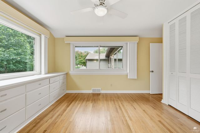 2415 Lookout Drive, Manhattan, KS 66502