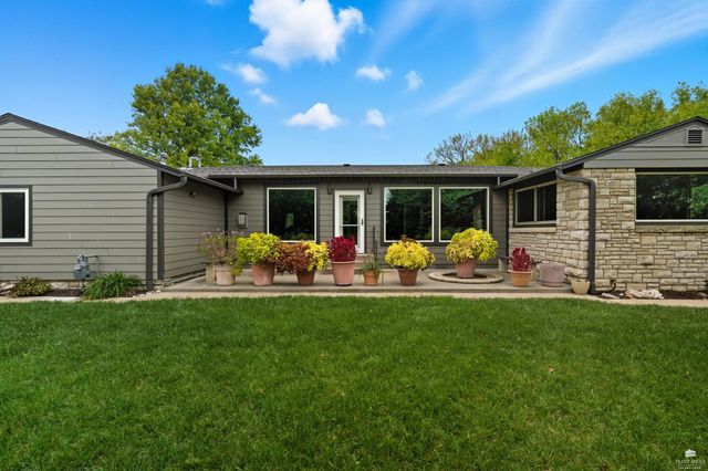 2415 Lookout Drive, Manhattan, KS 66502