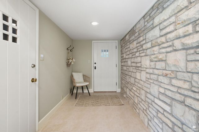 2415 Lookout Drive, Manhattan, KS 66502