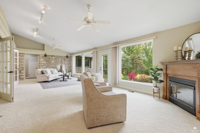 2415 Lookout Drive, Manhattan, KS 66502