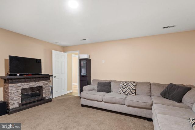 28570 OCEAN GTWY, Salisbury, MD 21801