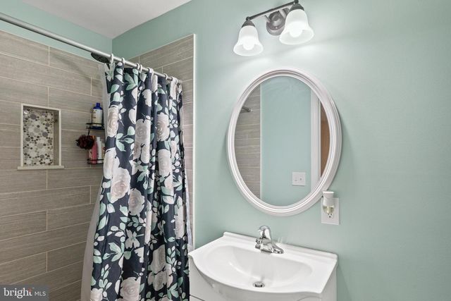 28570 OCEAN GTWY, Salisbury, MD 21801