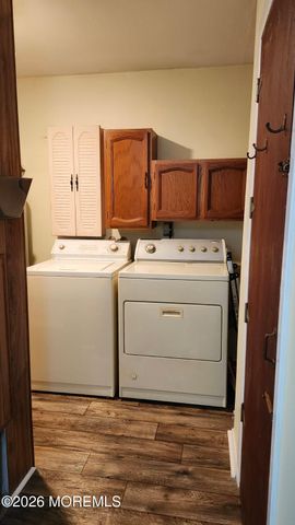 1230 Cattus Island Boulevard, Toms River, NJ 08753