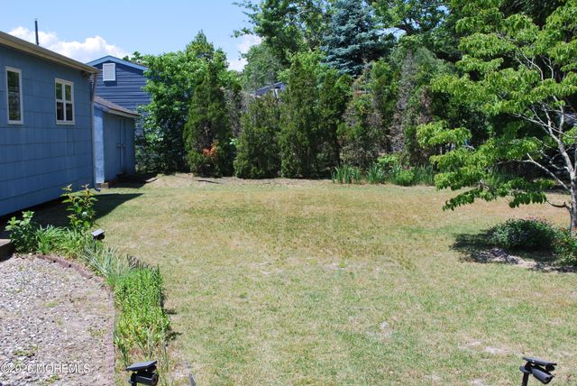 1230 Cattus Island Boulevard, Toms River, NJ 08753