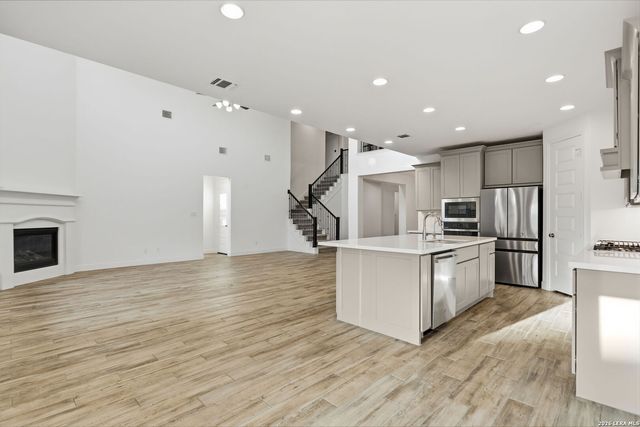 10123 Dapple Colt, San Antonio, TX 78254