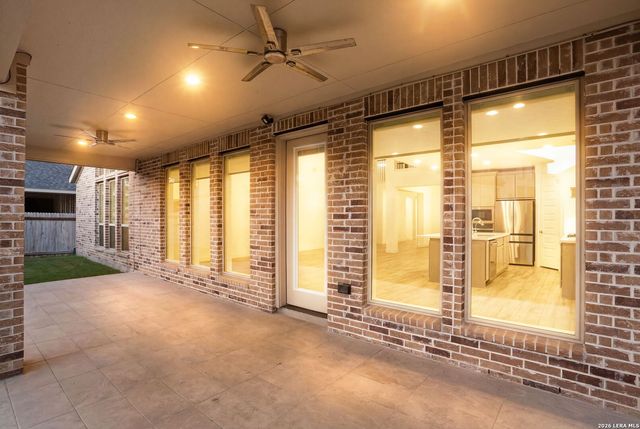 10123 Dapple Colt, San Antonio, TX 78254